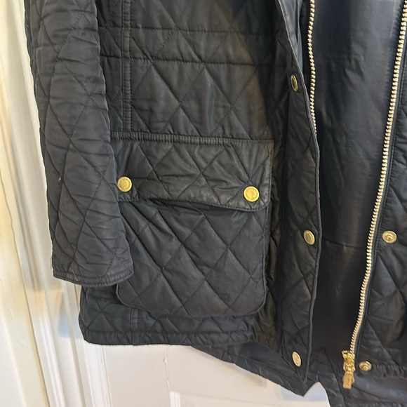 Barbour Enduro Quilted Jacket - Picture 12 of 12